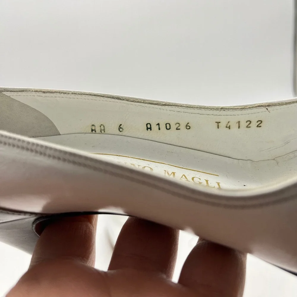 Bruno Magli Leather‎ Pumps Heels Brown White Pointed Toe Italy Size 6 AA